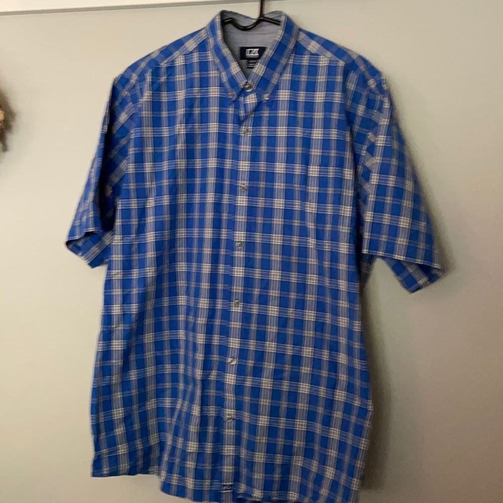 Cutter & Buck short sleeve button down shirt  XL